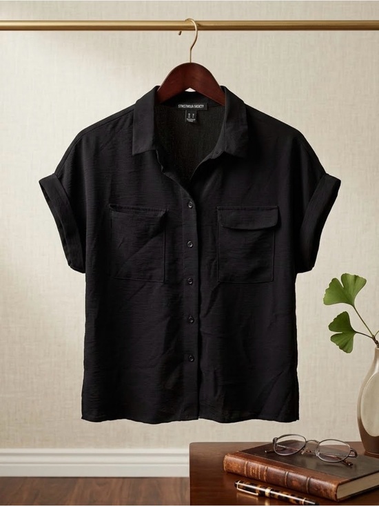Streetwear Society Tops - Streetwear Society Black Short-Sleeve Button-Up Blouse